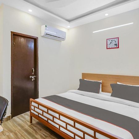 Super Capital O Moody Inn Delhi  Exterior photo