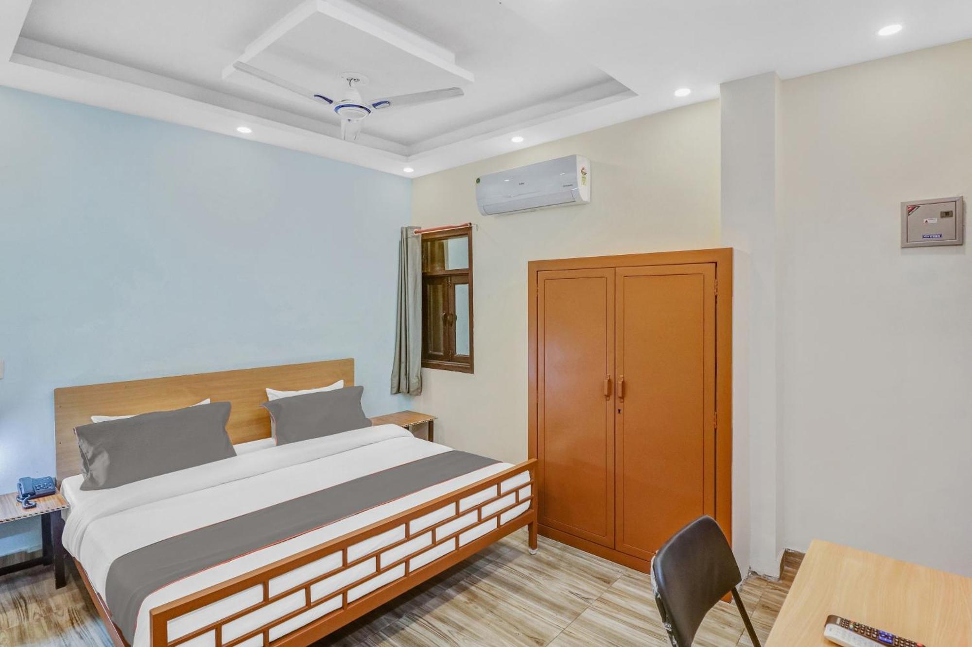 Super Capital O Moody Inn Delhi  Exterior photo
